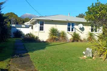 10 Muturimu Road, Haast