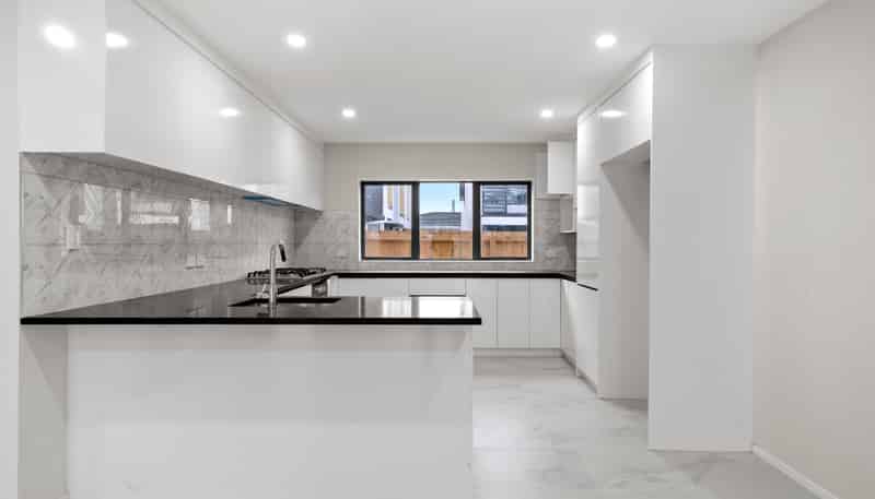 2/92 Elliot Street, Pahurehure