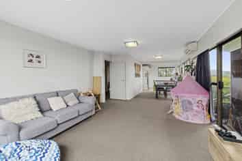64 Cypress Drive, Maungaraki