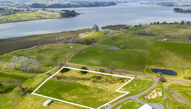 Lot 2 Minnie Casey Rise, Matakohe