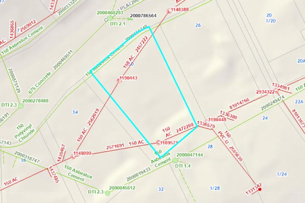 Freehold Land, Develop & Walk to Macleans! - Vista 3