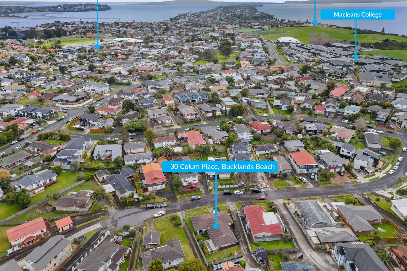 Freehold Land, Develop & Walk to Macleans! - Vista 6