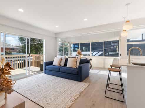 6 Kingsway Avenue, Sandringham