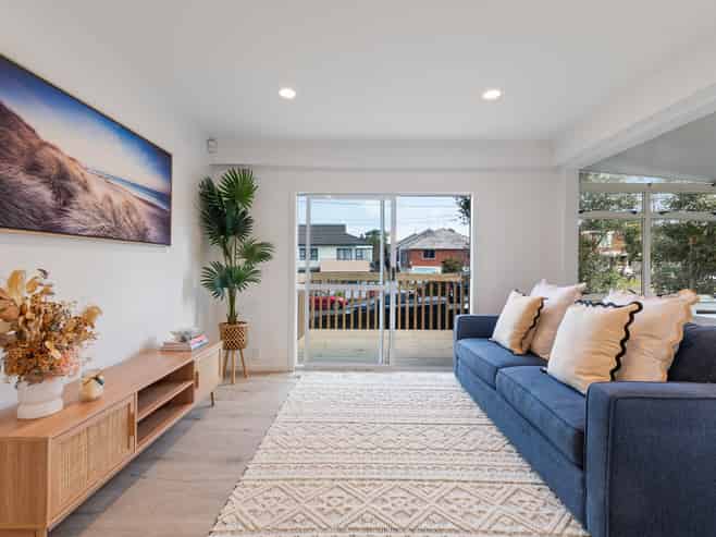 6 Kingsway Avenue, Sandringham