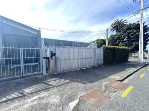 176sqm Standalone Onehunga Workshop