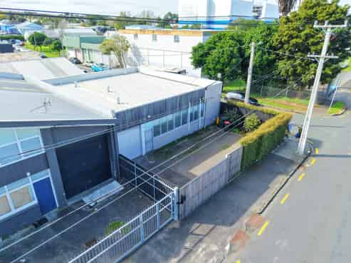176sqm Standalone Onehunga Workshop