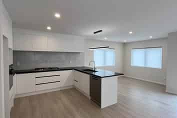 29 Robert Burke Place, Henderson
