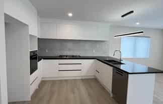 29 Robert Burke Place, Henderson