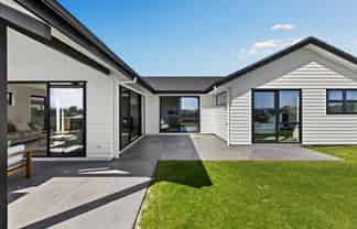 77 Brookvale Road, Havelock North