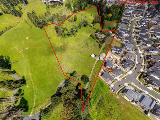 16-18 Babich Road, Henderson Valley