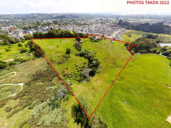 16-18 Babich Road, Henderson Valley