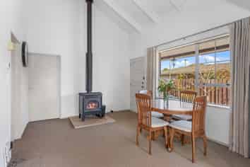 28 Gladstone Road, Woodend
