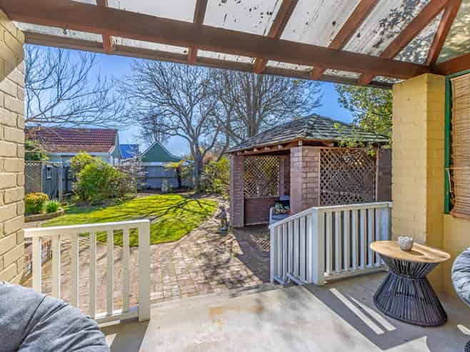 28 Gladstone Road, Woodend