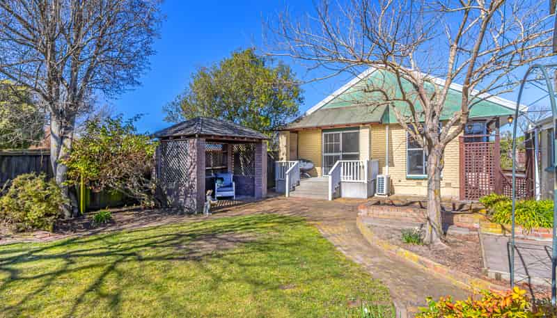 28 Gladstone Road, Woodend