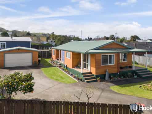 12 Carrick Robertson Place, Waihi