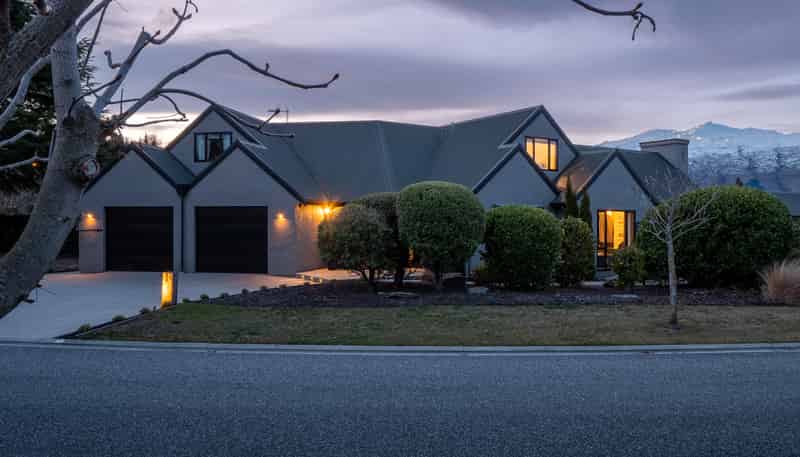 1 Wellswood Way, Lower Shotover