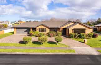 1 Gilligan Close, College Estate