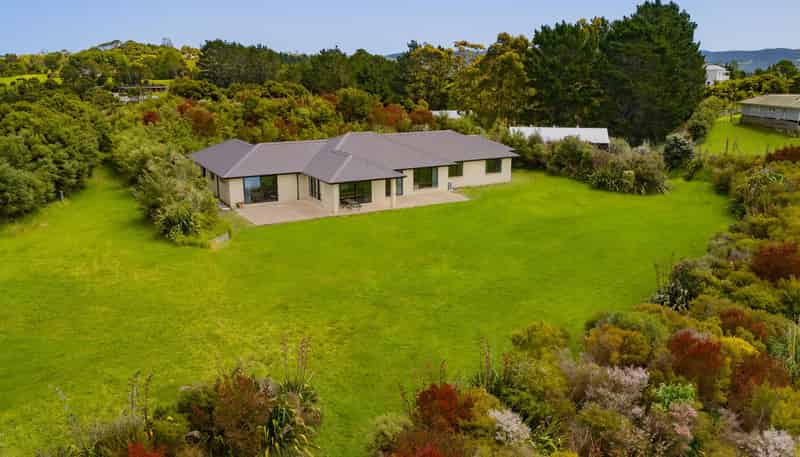 103 McLeod Road South Head, Helensville