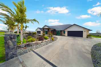 32 Aileron Rise, Dairy Flat