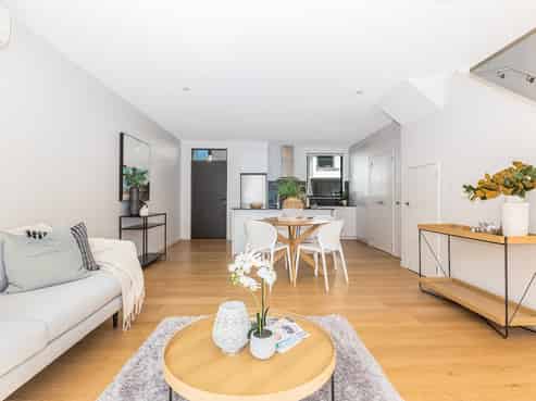 24 Rua Kai Way, Brooklyn