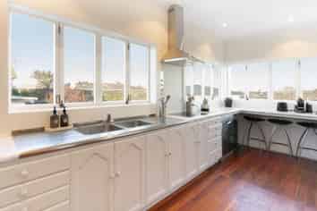 35A Riddell Road, Glendowie