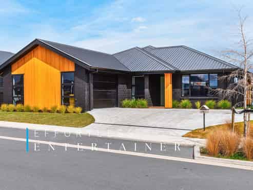 18 Tai Road, Wharewaka