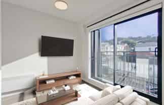 404/2 Colombo Street, Newtown