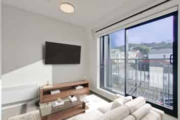 404/2 Colombo Street, Newtown