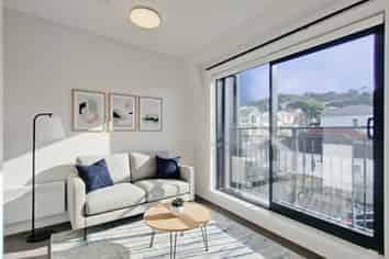 404/2 Colombo Street, Newtown