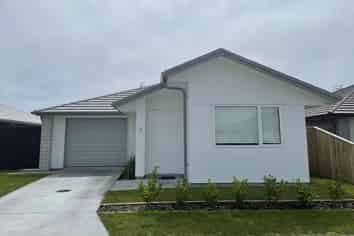 8 Lion Place, Papamoa