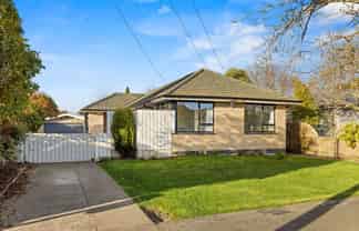 26 Liverton Crescent, Bishopdale