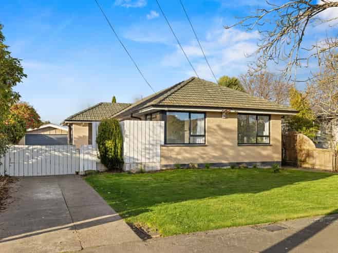 26 Liverton Crescent, Bishopdale