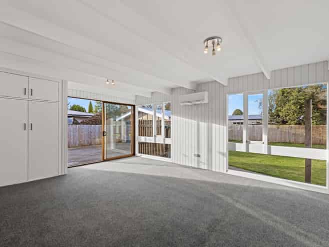 26 Liverton Crescent, Bishopdale