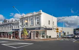 Prime freehold corner — strong returns