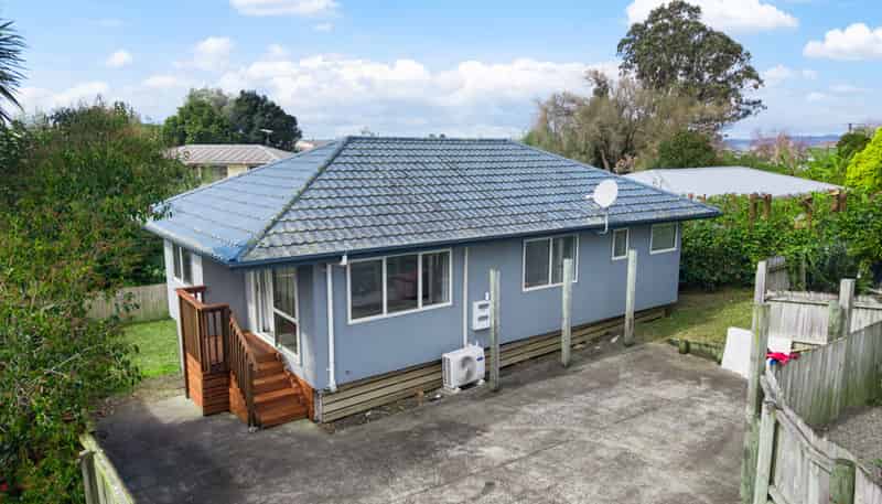 11A Hollinbrigg Place, Manurewa
