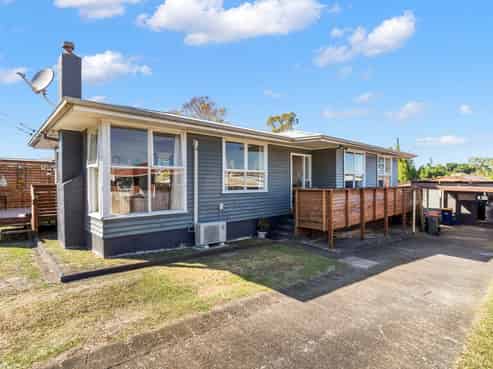 74 Blake Road, Mangere East
