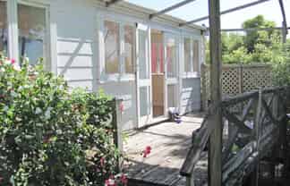 61 Second Avenue, Kingsland