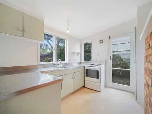 61 Second Avenue, Kingsland