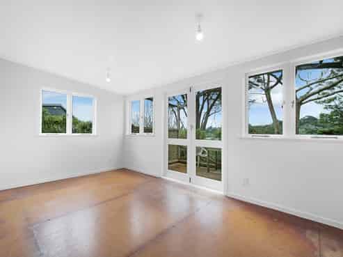 61 Second Avenue, Kingsland