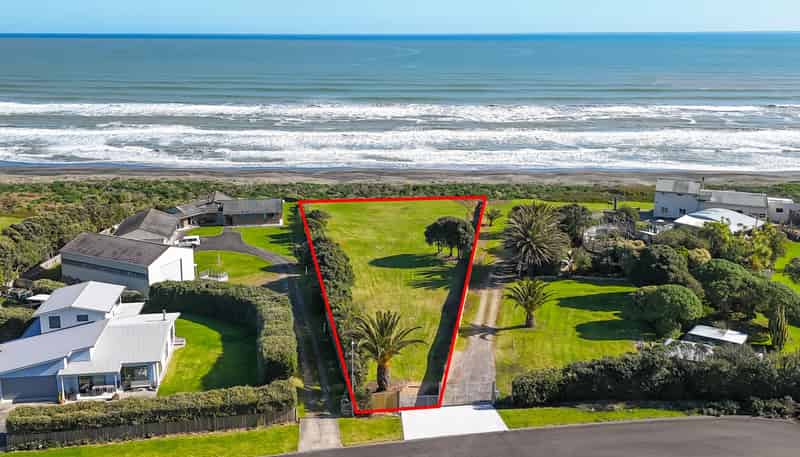 27A Longbeach Drive, Castlecliff