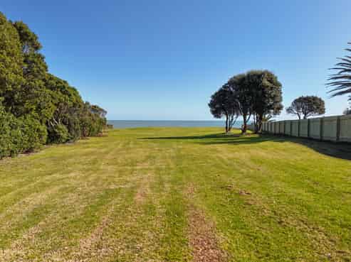 27A Longbeach Drive, Castlecliff