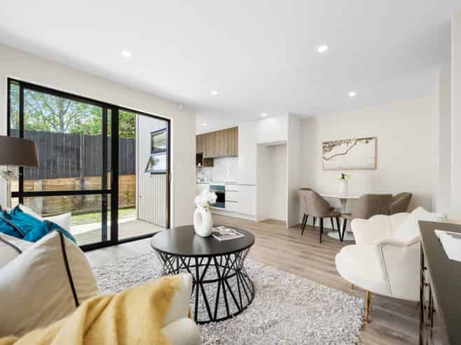 8A Butterworth Drive, Glendene