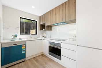 8A Butterworth Drive, Glendene
