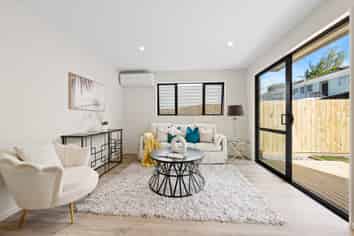 8A Butterworth Drive, Glendene