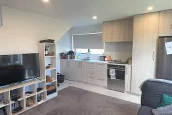 1/19 Karamu Street, Te Atatu Peninsula