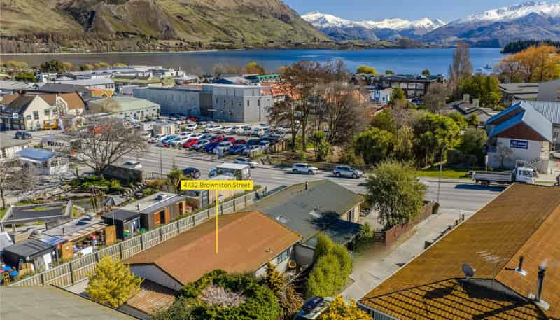 4/32 Brownston Street, Wanaka