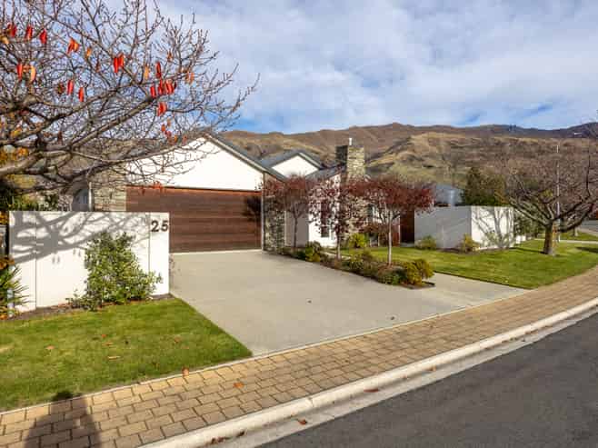 25 Stonebrook Drive, Wanaka