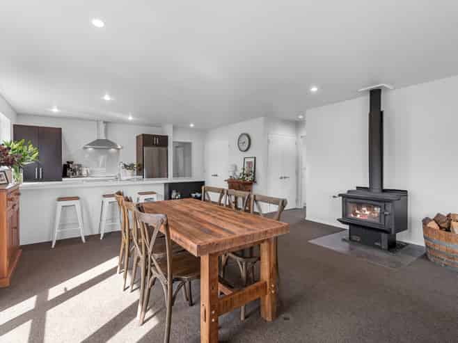 1423 Coaltrack Road, Greendale