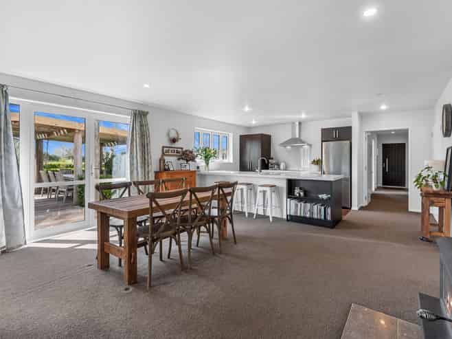 1423 Coaltrack Road, Greendale