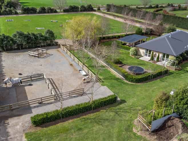 1423 Coaltrack Road, Greendale
